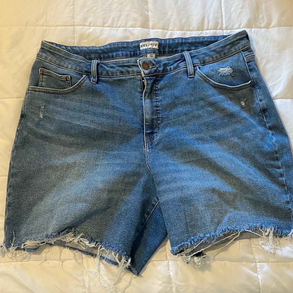 Ava and Viv Shorts